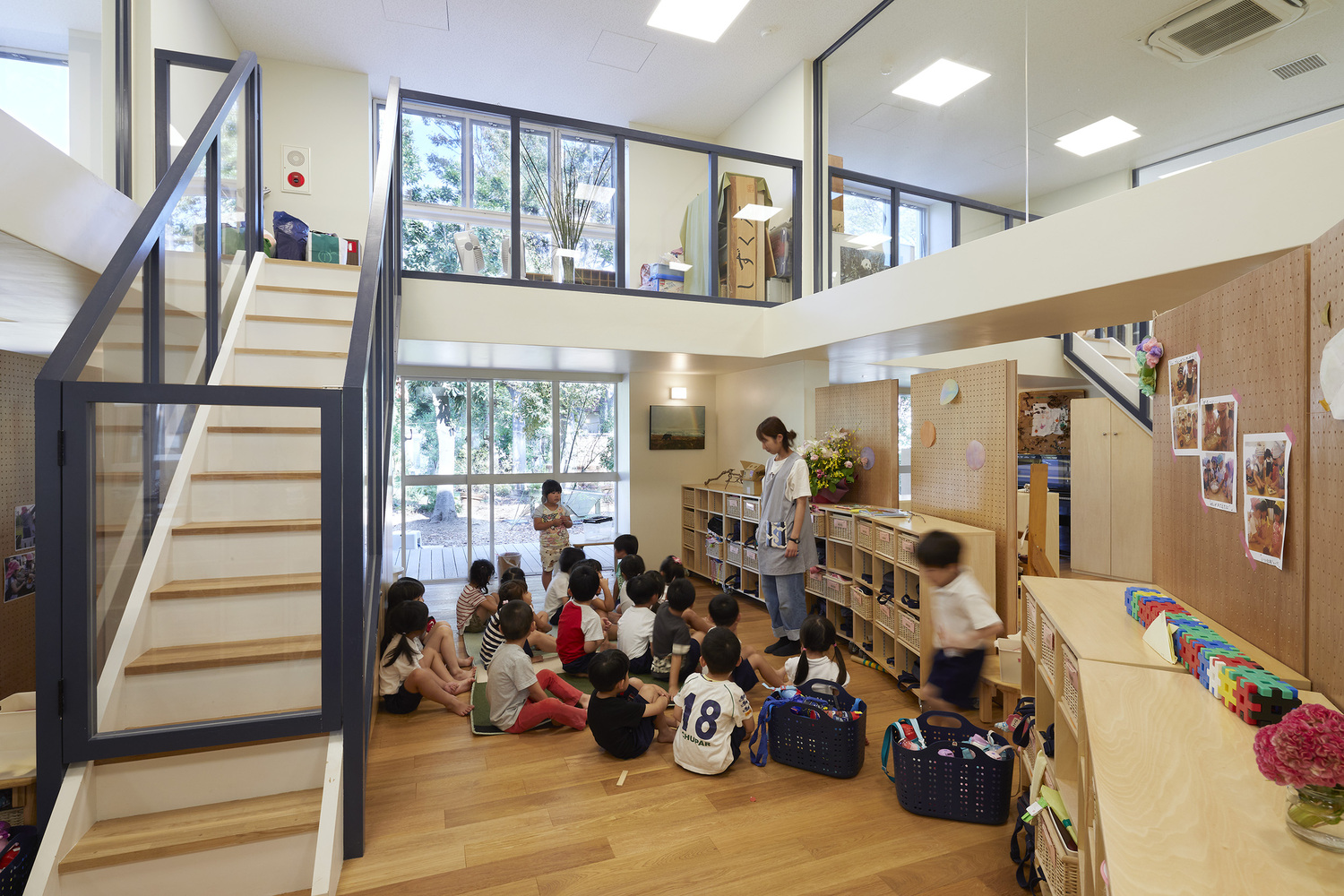 幼兒園樓梯間墻面設(shè)計有哪些重點？