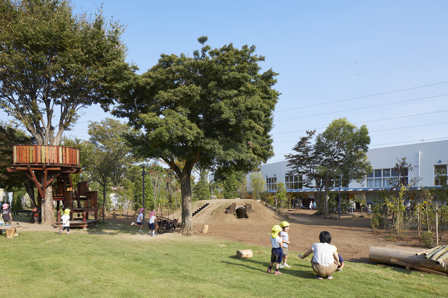 幼兒園室外環(huán)境設(shè)計要遵循哪些原則？